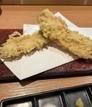 料理長こだわりの煮あなごの天ぷらは絶品です。