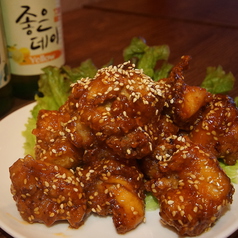 韓国風唐揚げ　ヤンニョムチキン