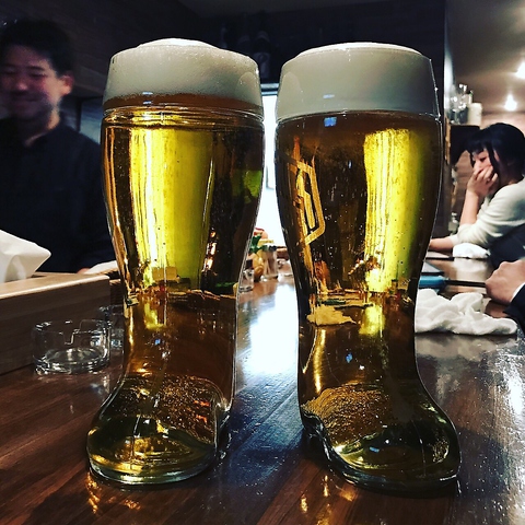 人気のクラフトビールを１Lのブーツグラスで乾杯！