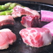 ぷりぷり肉厚の馬肉を石焼でいただく…至福のひとときを