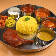 ≪辛さの変化を楽しむ≫南インド風カレープレート♪