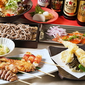 コース料理には、自慢の炭火焼き鳥をはじめ、新鮮な刺身や季節の野菜逸品など、当店の人気メニューをバランス良く盛り込んでいます。焼き鳥だけではない、多彩な居酒屋料理をご堪能ください。全コースに120分飲み放題がついており、サッポロ瓶ビール5種も楽しめます。各種宴会、接待、打ち上げ、札幌での特別な夜に是非。