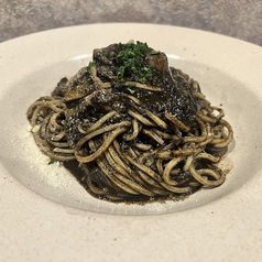 イカスミのトマトソース