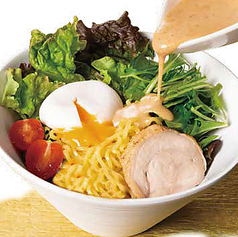 ラーメンサラダ