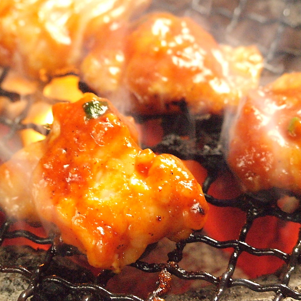 池袋東口徒歩3分☆くつろぎの落ち着いた店内で厳選されたA5黒毛和牛をリーズナブルにご提供！