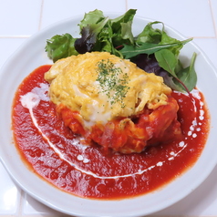 トマトソースオムライス