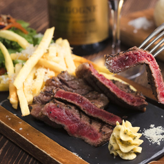 ブラックアンガスステーキシューストリング添え