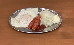 目玉焼き赤ウィンナー