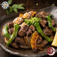 ラクダ肉のスパイスソテー