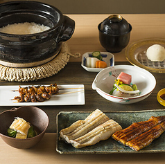 活鰻を捌く当店だからこそできる、鰻料理の数々