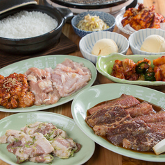 炭火焼肉　三千苑の特集写真