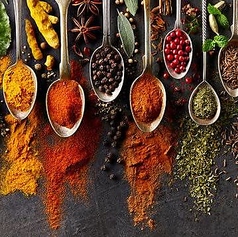 夜風が涼しいテラス席