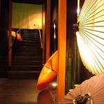 駅から徒歩3分。天満屋からすぐです。この外観が目印です。