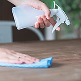 アルコール消毒液設置、頻繁な手洗い、換気設備の設置と換気、備品・卓上設置物の消毒、多数の人が触れる箇所の消毒など衛生面には細心の注意を払っておりますので、安心してご来店ください。衛生管理の整った環境の中で美味しい料理とお酒をごゆっくりとお楽しみいただけます！