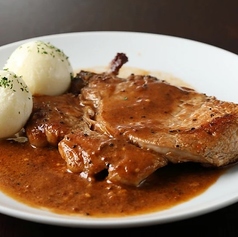 シュバイネーブラーテン（クネーデル付）