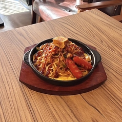 あつあつ鉄板ナポリタン