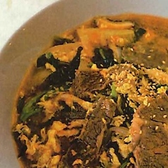 焼肉の〆に欠かせない！旨みが凝縮された本格ラーメンの写真