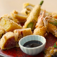 旨みが凝縮した、一口カツ