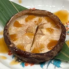ジャンボ椎茸の炭火焼　雲丹ソース
