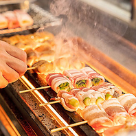 【職人が一本ずつ焼き上げる、こだわりの串料理】