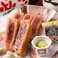 料理メニュー写真&nbsp;名物鮪のレアカツ