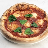 夜も楽しい多彩なトラットリアメニューをご用意！