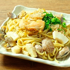 北見名物！ホタテの入ったオホーツク塩焼きそば