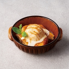 とろけるバニラアイスと温かフレンチトースト 塩キャラメルとはちみつの誘惑 French Toast