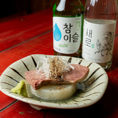 焼肉にピッタリな韓国のお酒も種類豊富に揃えてます！