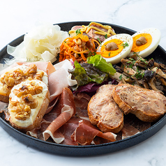 ロジック特製 本日の前菜盛り合わせ