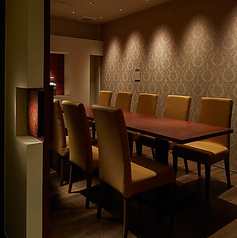 【扉付き個室】10名様までご利用可能※最大16名様までご案内も可能(10名様用個室+6名様用個室を合わせてのご利用）