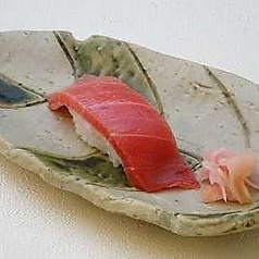 中とろ／炙りとろ／赤貝