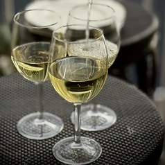 オーストラリア産グラス白ワイン