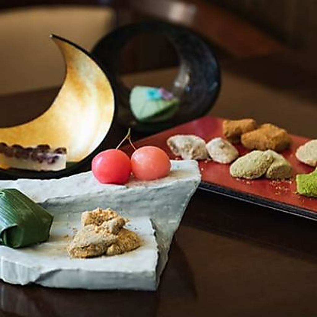旬の食材を厳選して作った、おいしい和菓子♪季節に合わせて違ったメニューをお楽しみいただけます。