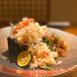 旬食材を織り成した創作料理は味はもちろん、盛り付け/お皿/提供法にまで拘り目でも楽しめる工夫も◎