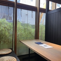 季節の美味しい肴と共に料理とお酒を嗜む大人の料理屋