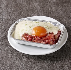 【焼肉ととろの奇跡の出会い】とろろユッケのホイル焼き