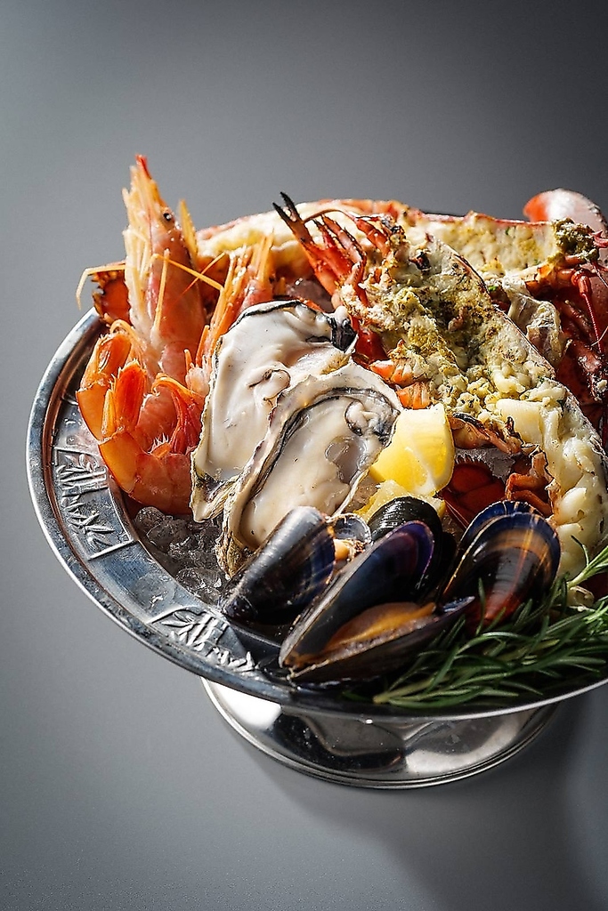 新鮮なシーフード料理多数御座います☆