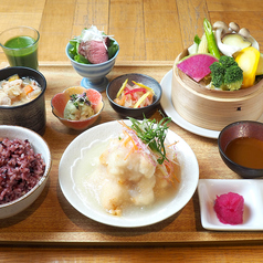 塩麹で漬け込んだ兵庫県但馬産鶏むね肉の竜田揚げ膳～みぞれ餡かけ～