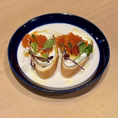 いくらとマスカルポーネチーズのブルスケッタ 2P