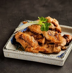 地鶏せせりの香ばし炭火焼き おろしポン酢
