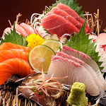 市場直接買い付けの厳選素材を使った季節のお料理の数々