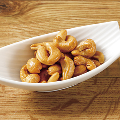 揚げカシューナッツ/どんぐりうずらの煮玉子　各