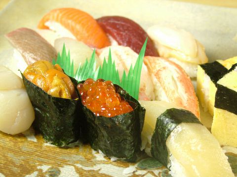 新鮮な魚介の味を素直に追及し、味わい豊かにご提供!