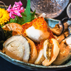 痛風盛り合わせ(茹でかき、あん肝、帆立、いくら)