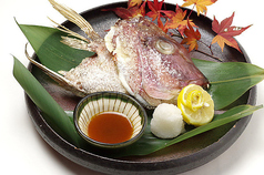 鯛のカブトの塩焼き
