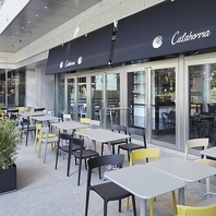 【大手町駅直結】屋根付きテラス席で味わうスペイン料理