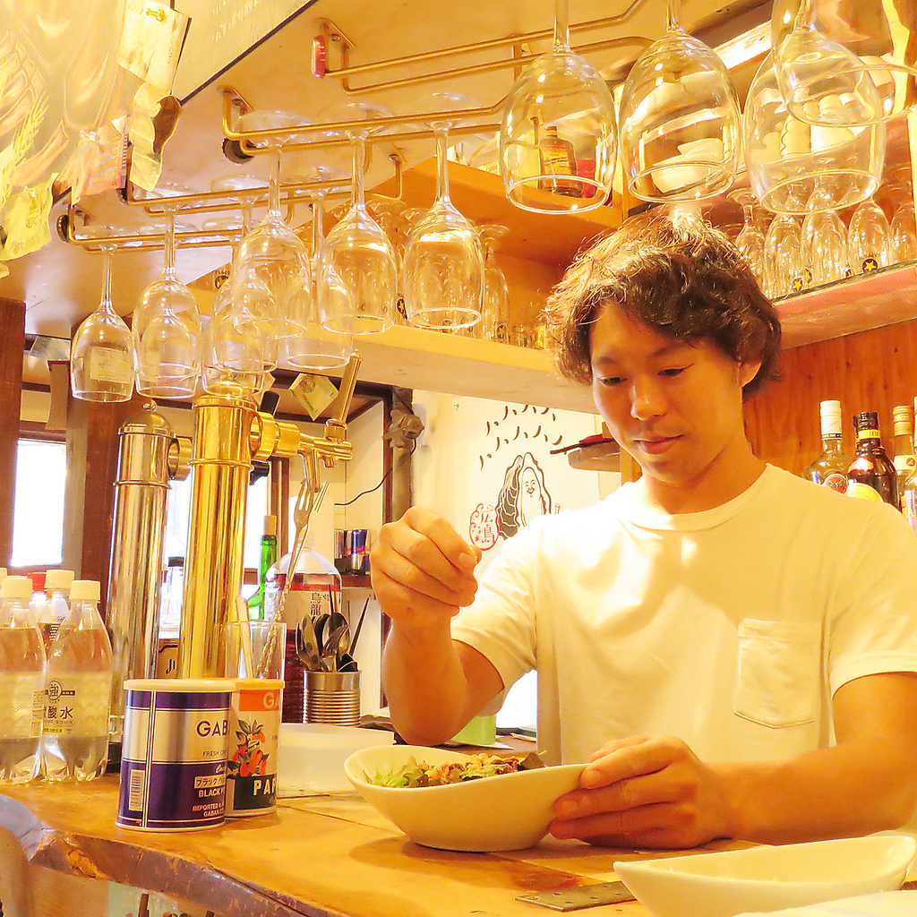 一皿一皿、スタッフがこころを込めて仕込みから行い手作りで作っております♪