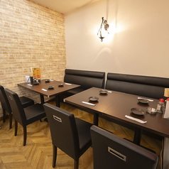 ４名様用テーブル席3席