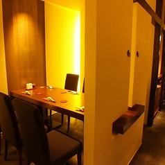 【半個室・扉無し個室】 6名様までご利用可能